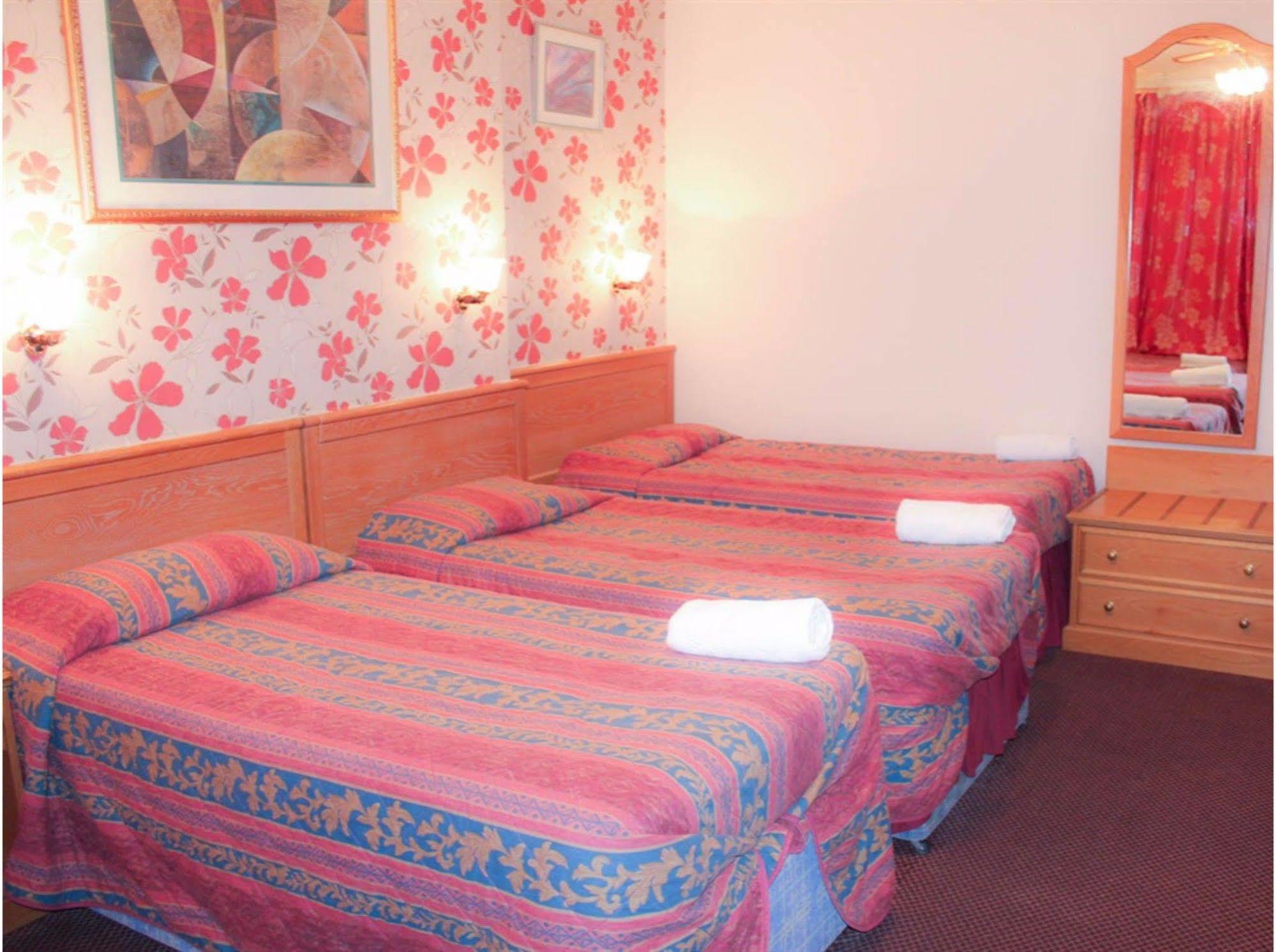 Lampton Guest House Hounslow Dış mekan fotoğraf